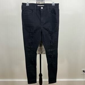 Levi’s woman’s 720 High Rise Super Skinny black distressed jeans with pockets
